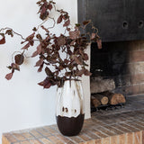BY HAND curve vase in off-white, large, Mette Ditmer