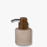 MODEST low dispenser in kit, Mette Ditmer