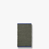 NOTES mat in dark olive, Mette Ditmer