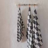 RETRO towel in dark grey, Mette Ditmer