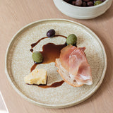 SAND GRAIN plate in straw, 2-pack, Mette Ditmer