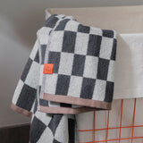 RETRO towel in dark grey, Mette Ditmer