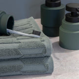 GEO towel in pine green, Mette Ditmer